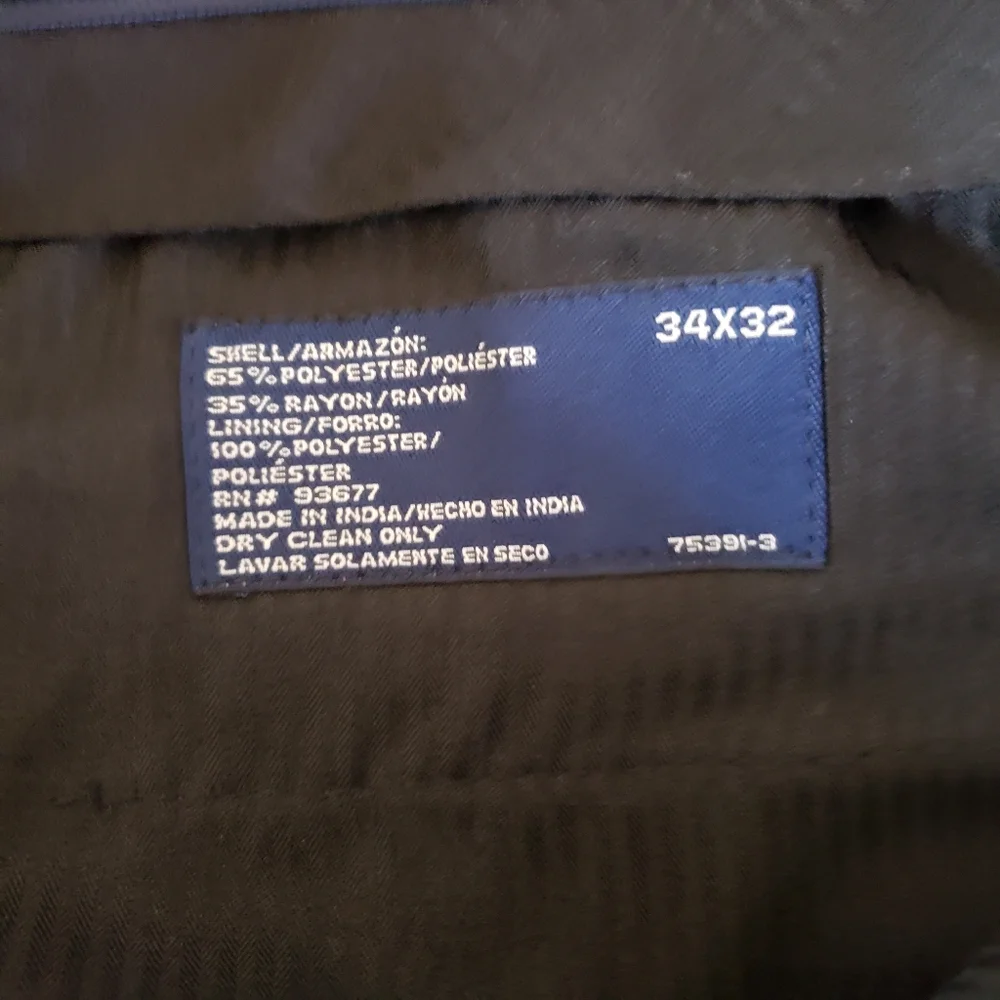 Stafford Men's Gray Suit